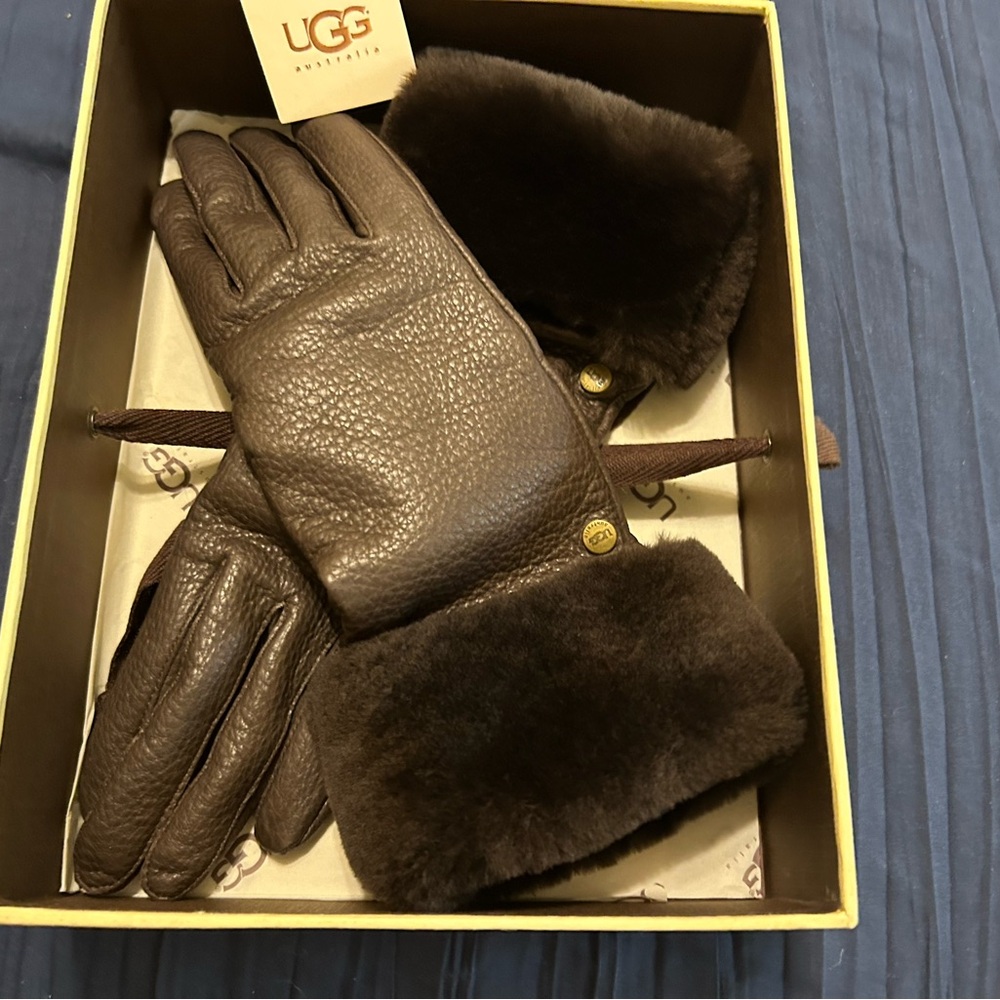 UGG Australia Brown Butter Soft Gloves, Shearling Sheepskin & Cashmere